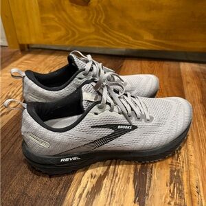 Brooks Men's Revel 7